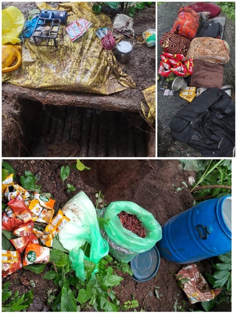 जंगल के तीन ठिकानों से मिला नक्सली डंप
